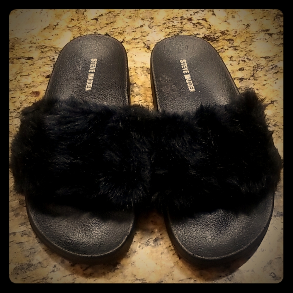 COPY - Steve Madden Softey Sandal Size 9